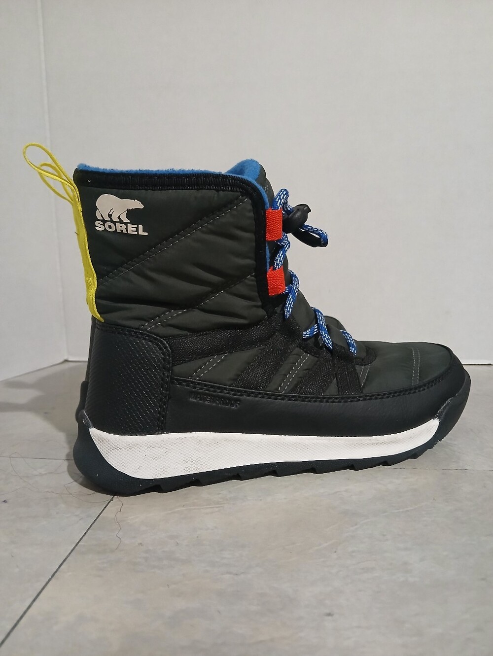 Sorel Whitney II Short Lace waterproof snow boots kids size: 2